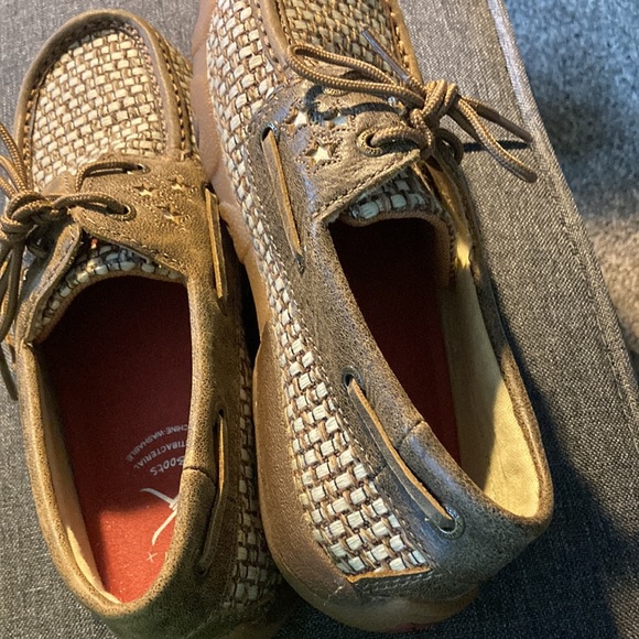 Twisted X VFW appreciation shoes. Tan and brown. Never been worn! - Picture 3 of 7